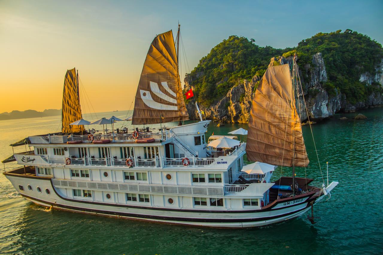 Tour Hạ Long 3 ngày ngủ tàu Bhaya Cruise